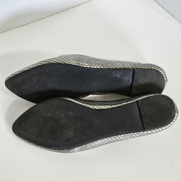 STEVE Madden Silver Snakeskin Ibiza Flats - Picture 7 of 8